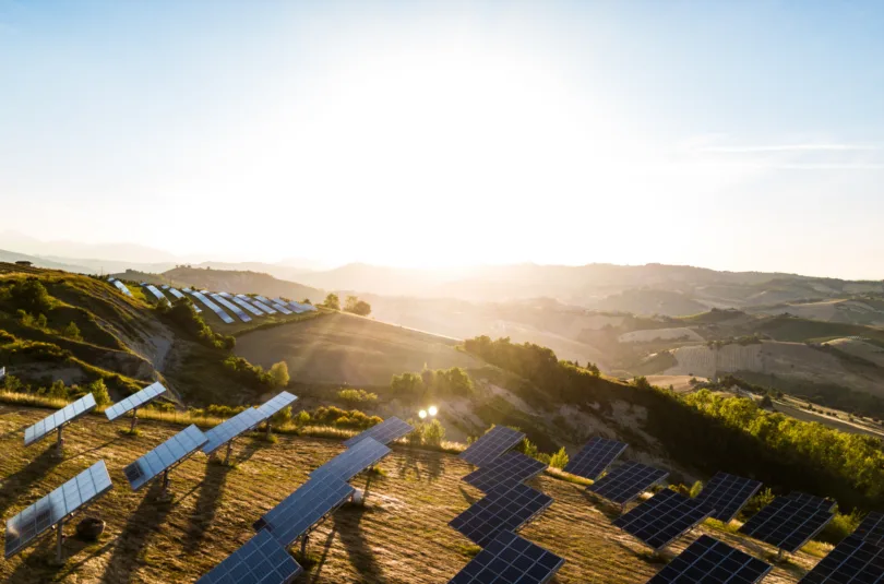 Internal Carbon Pricing: Streamlining Corporate Decarbonization and Climate Risk Management